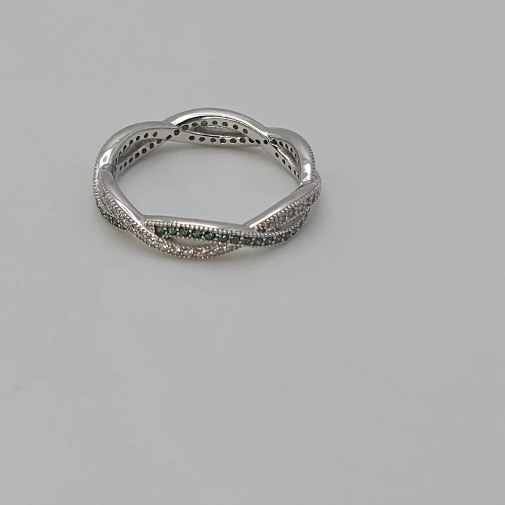 Vtg 925 Sterling‎ Silver Ring Criss-Cross Green Crystal Cubic Zirconia Size 7.25